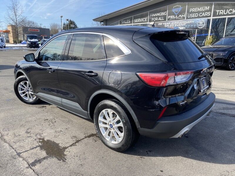 2021 Ford Escape SE Hybrid