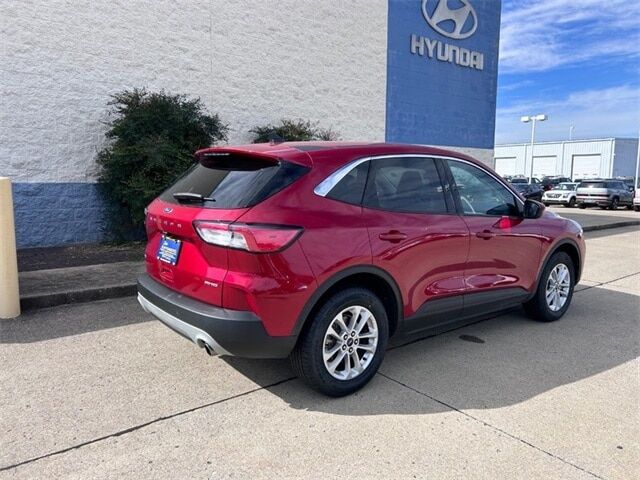 2021 Ford Escape SE