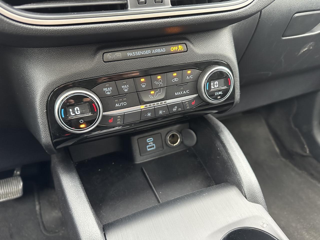 2021 Ford Escape SEL | AWD | Leather | Pano Sun Roof | Power Lift Gate | Heated Seats & Wheel | Adaptive Cruise Redwater AB