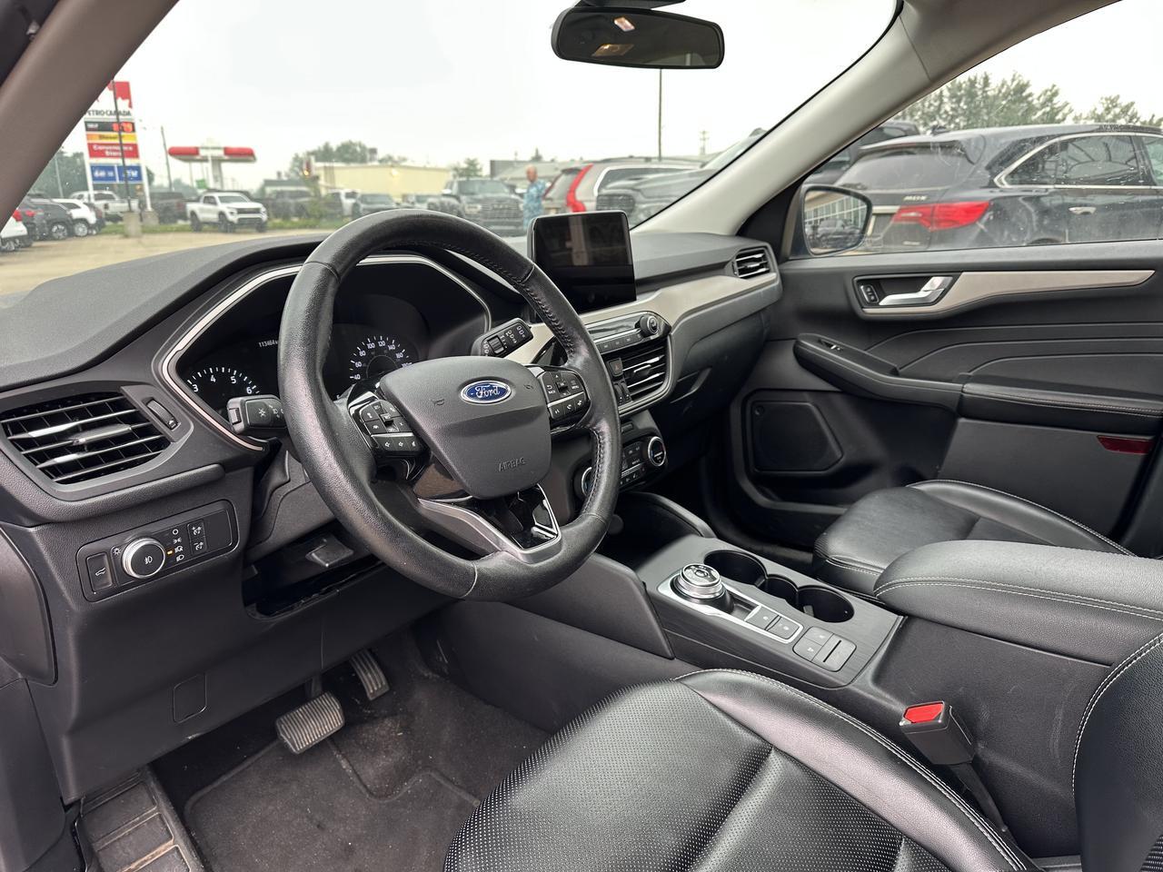 2021 Ford Escape SEL | AWD | Leather | Pano Sun Roof | Power Lift Gate | Heated Seats & Wheel | Adaptive Cruise Redwater AB