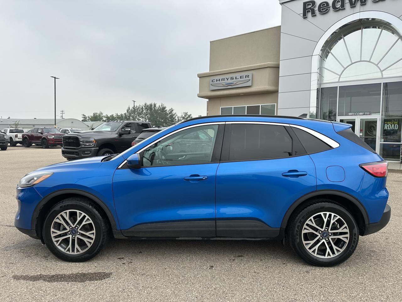 2021 Ford Escape SEL | AWD | Leather | Pano Sun Roof | Power Lift Gate | Heated Seats & Wheel | Adaptive Cruise Redwater AB