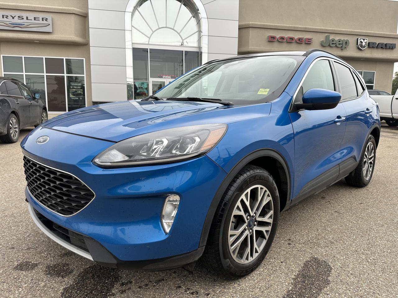 2021 Ford Escape SEL | AWD | Leather | Pano Sun Roof | Power Lift Gate | Heated Seats & Wheel | Adaptive Cruise Redwater AB