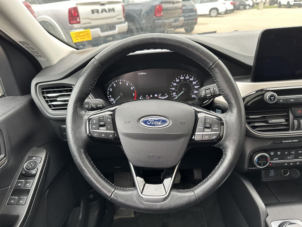 2021 Ford Escape SEL | AWD | Leather | Pano Sun Roof | Power Lift Gate | Heated Seats & Wheel | Adaptive Cruise Redwater AB