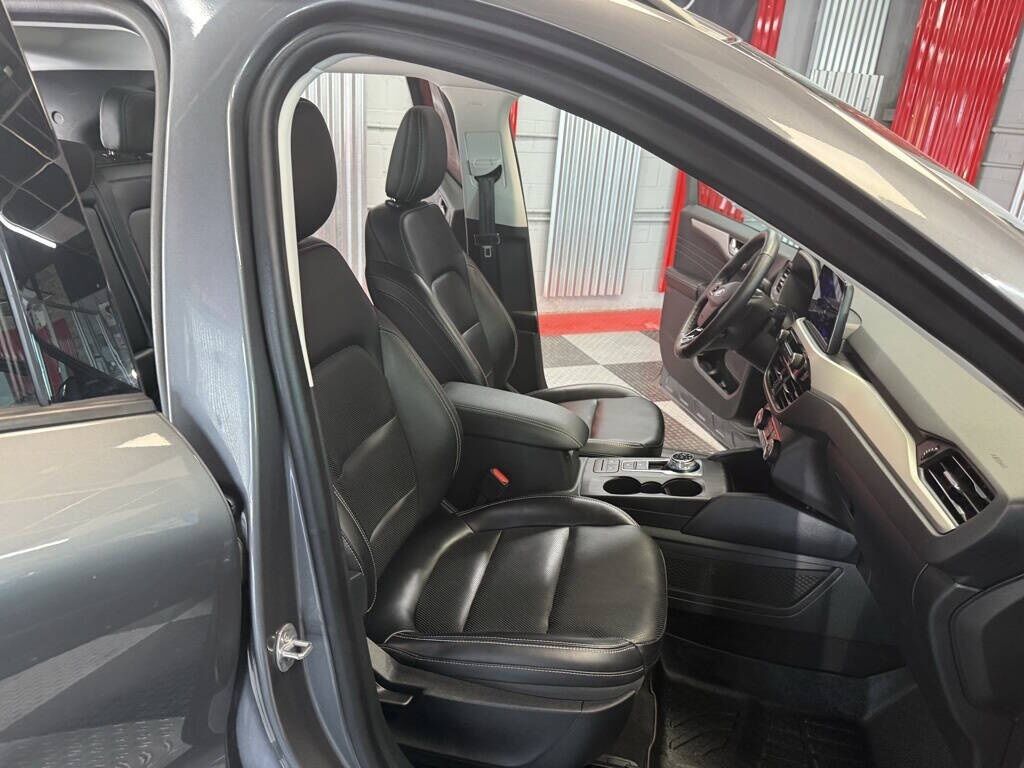 2021 Ford Escape SEL Royal Oak MI