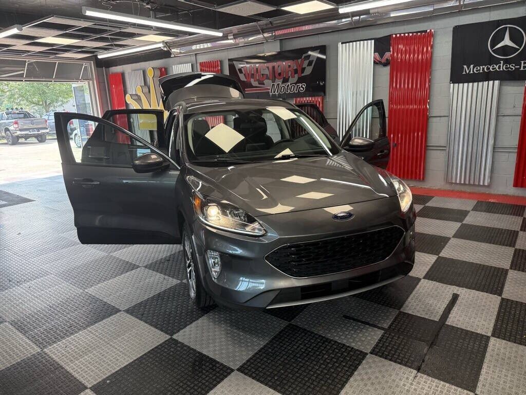 2021 Ford Escape SEL Royal Oak MI