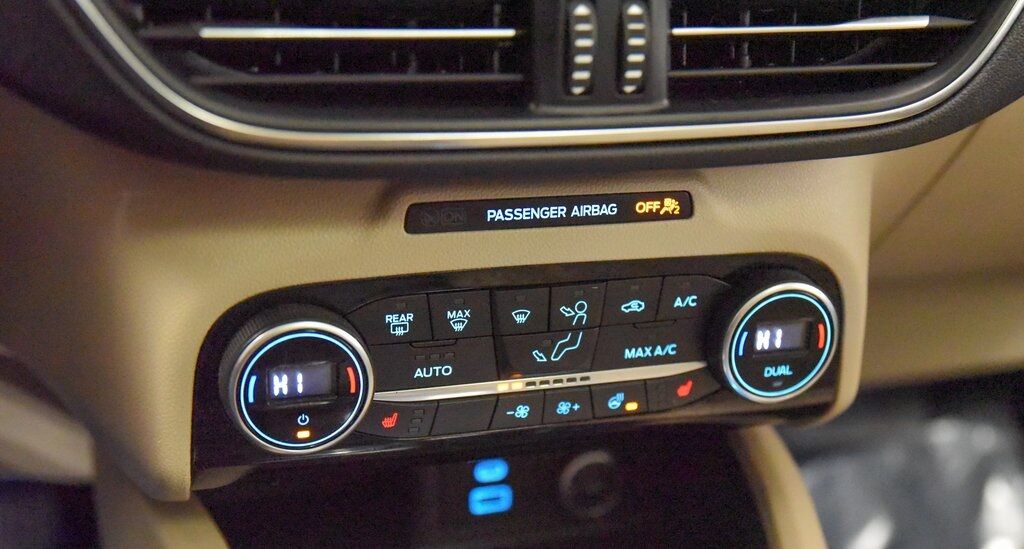 2021 Ford Escape Titanium Hybrid Akron OH