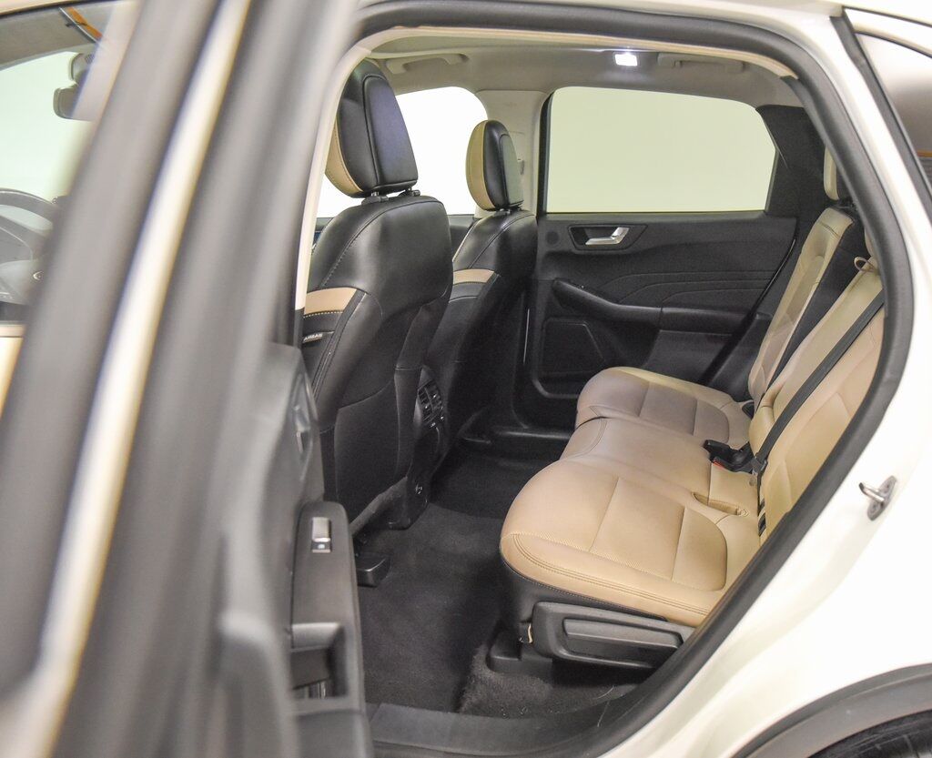 2021 Ford Escape Titanium Hybrid Akron OH