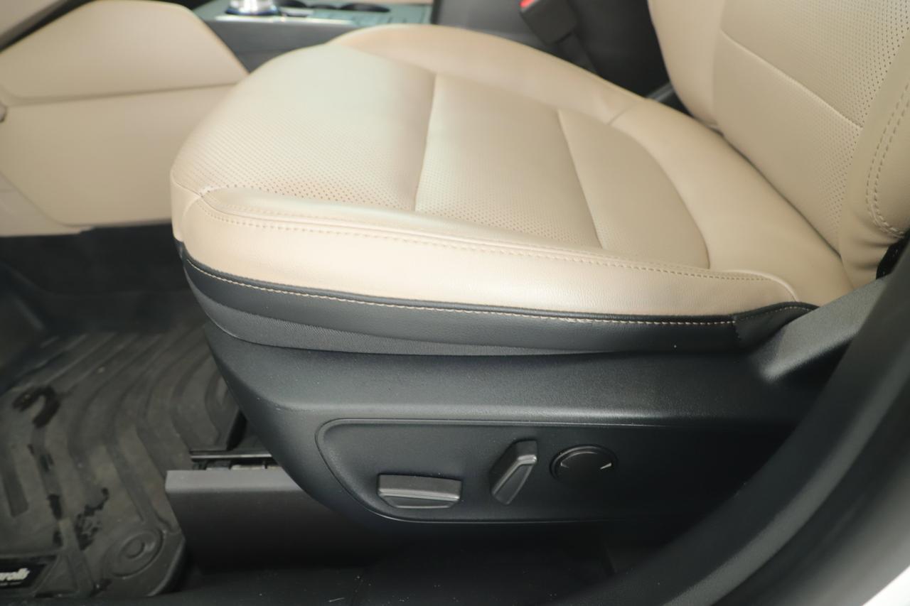 2021 Ford Escape Titanium Hybrid New Braunfels TX