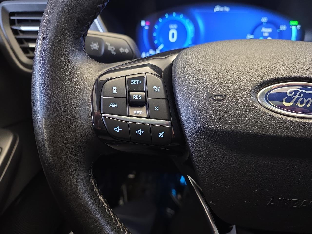 2021 Ford Escape Titanium Hybrid Sand Lake NY