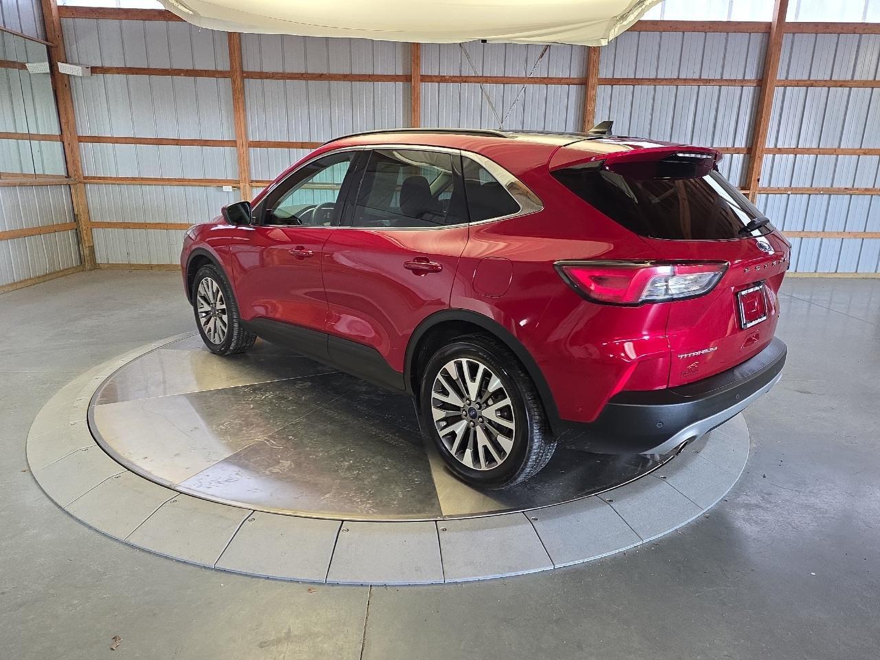 2021 Ford Escape Titanium Hybrid Sand Lake NY