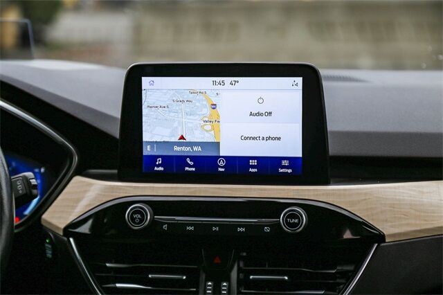 2021 Ford Escape Titanium photo 4