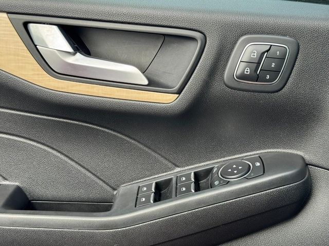 2021 Ford Escape Titanium Washington MO