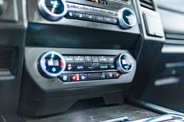 2021 Ford Expedition 4x4 Limited Leather Roof Nav BCam Red Deer AB