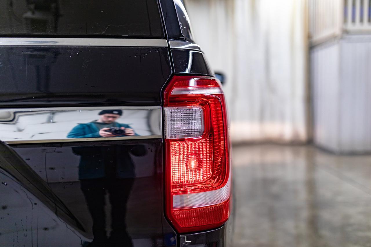 2021 Ford Expedition AWD XLT Leather BCam Red Deer AB