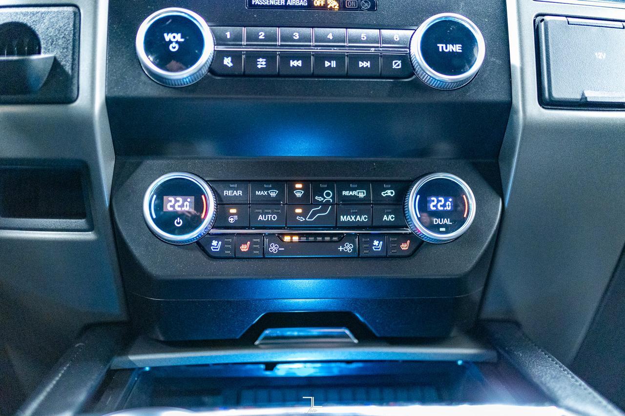 2021 Ford Expedition AWD XLT Leather BCam Red Deer AB
