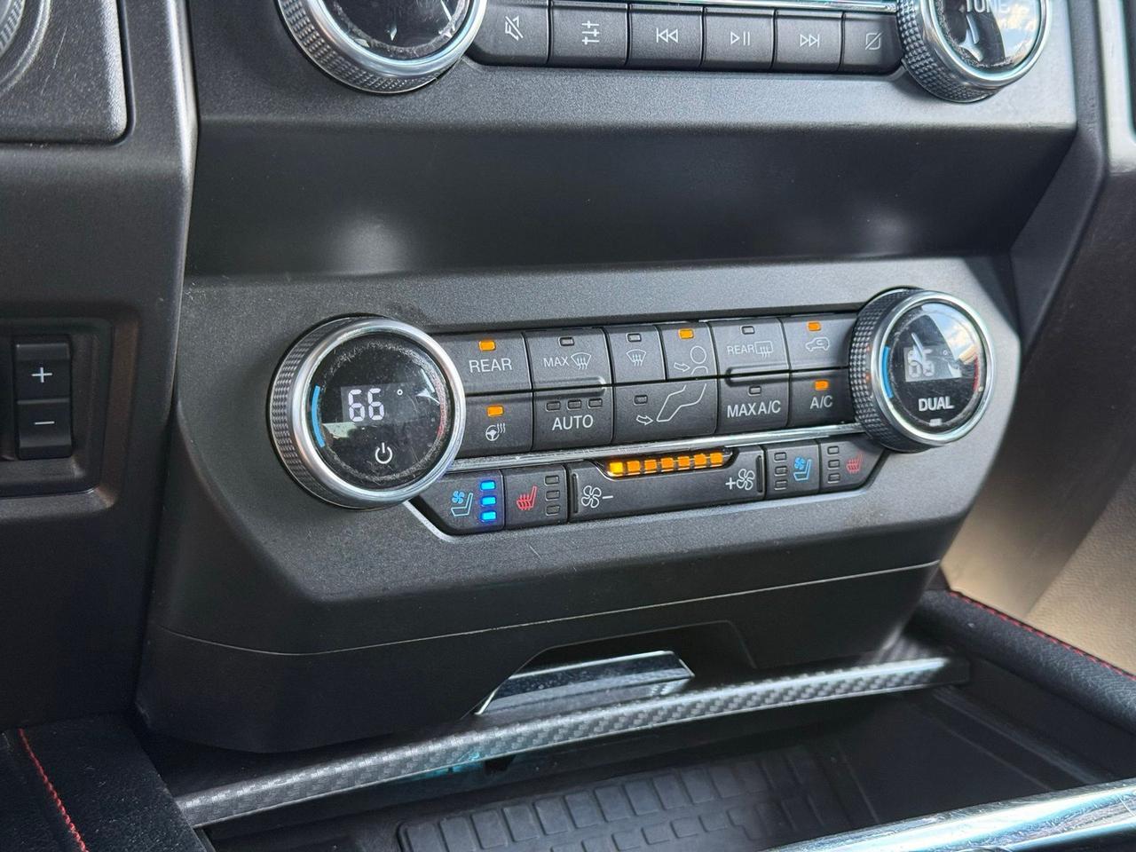 2021 Ford Expedition Limited Crestwood KY