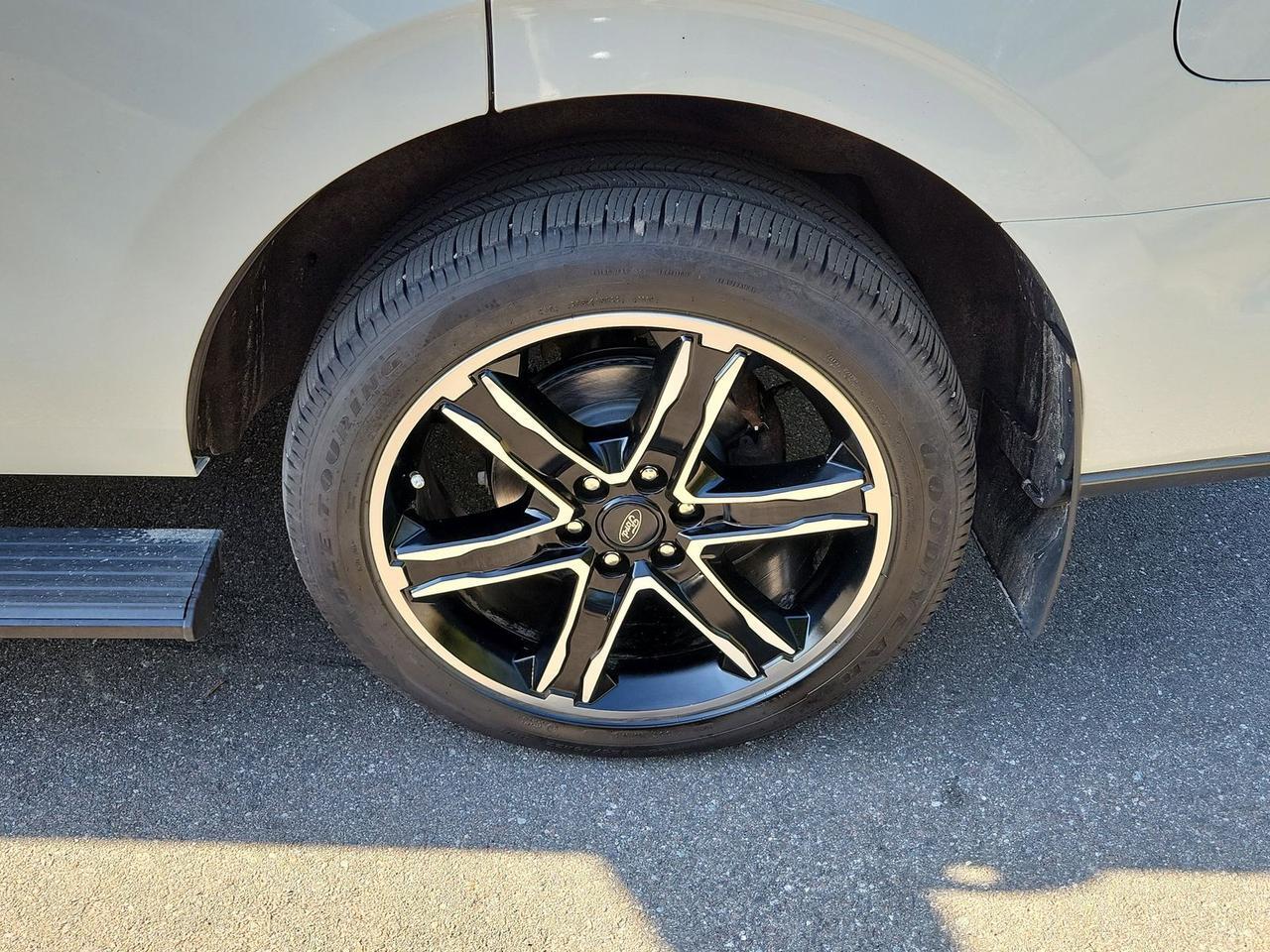 2021 Ford Expedition Limited Crestwood KY