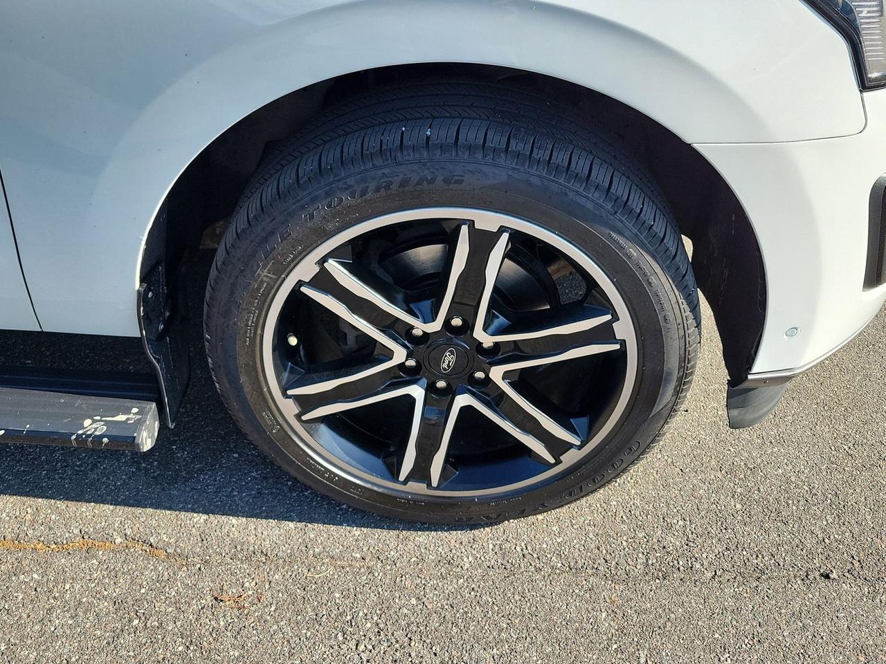 2021 Ford Expedition Limited Crestwood KY
