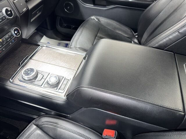 2021 Ford Expedition Limited Pine River MN