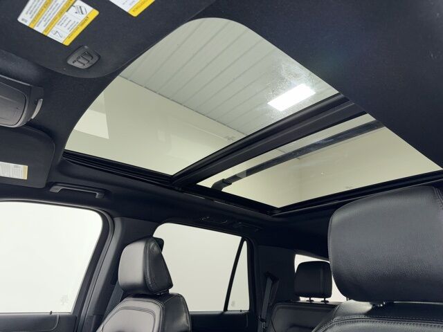 2021 Ford Expedition Limited Pine River MN