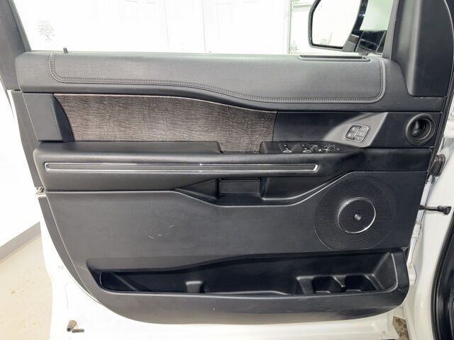 2021 Ford Expedition Limited Pine River MN