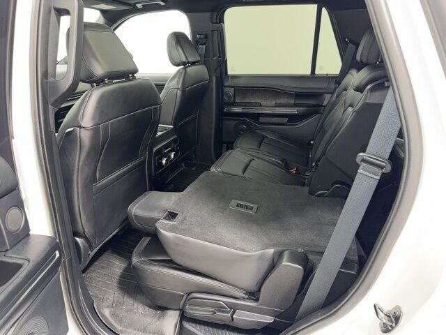 2021 Ford Expedition Limited Pine River MN