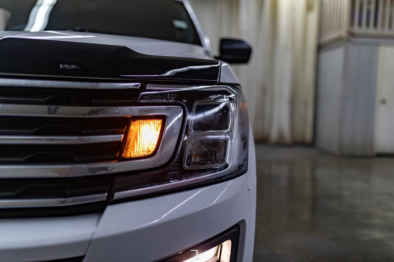 2021 Ford Expedition Max AWD SSV BCam 3rd Row Red Deer AB