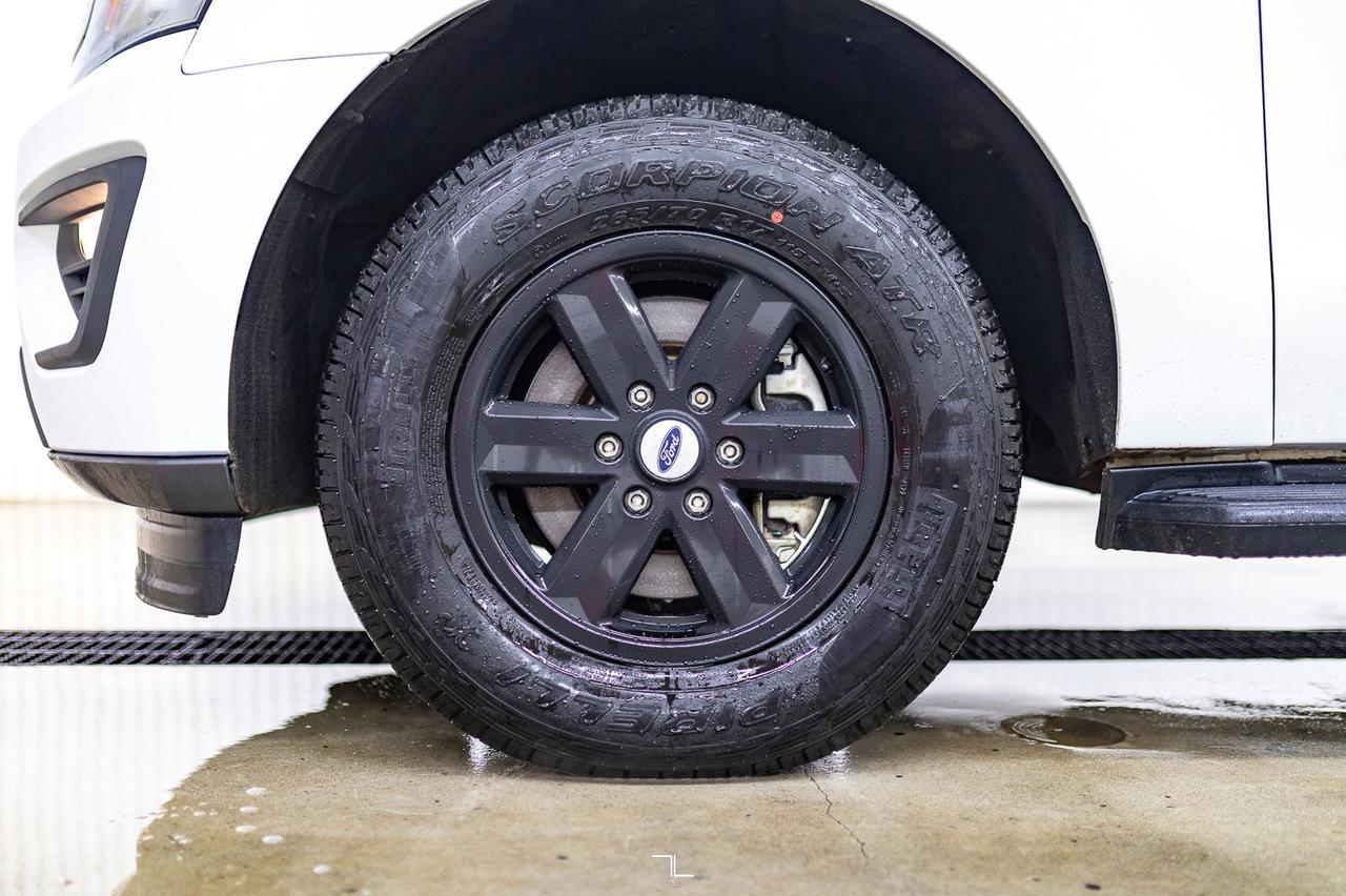 2021 Ford Expedition Max AWD SSV BCam 3rd Row Red Deer AB