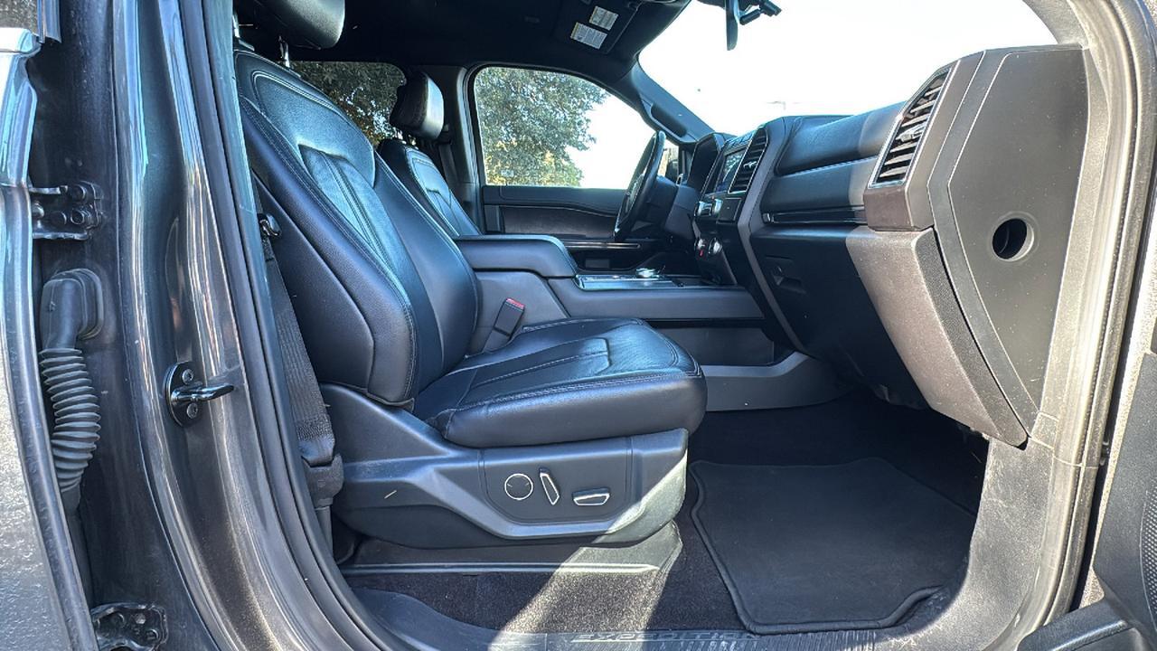 2021 Ford Expedition Max Limited  Selma TX