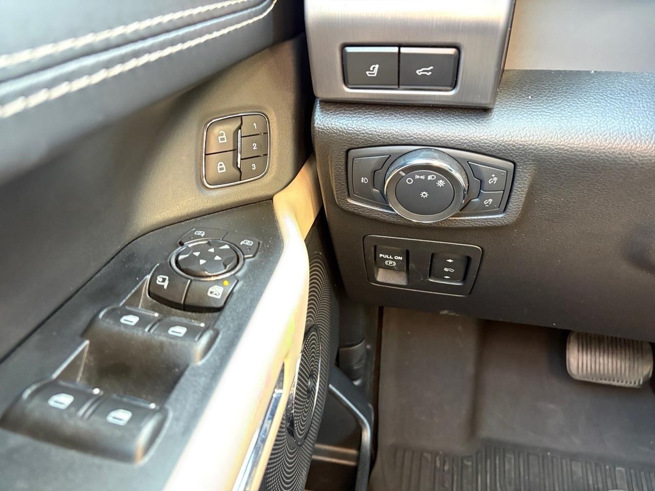 2021 Ford Expedition Max Platinum, POWER RUNNING BOARDS, TOW PACKAGE, AUTO START/STOP, PANORAMIC TINTED MOONROOF, BLIND SPOT ALERT, POWER 3RD ROW SEATING, POWER LIFTGATE, 360 BACKUP CAMERA, HEATED FRONT & REAR SEATS, APPLE CARPLAY/ANDROID AUTO, EXPLORE THE ROAD! Virginia Beach VA