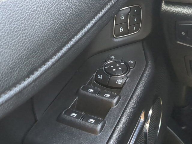 2021 Ford Expedition Max XLT Appleton WI