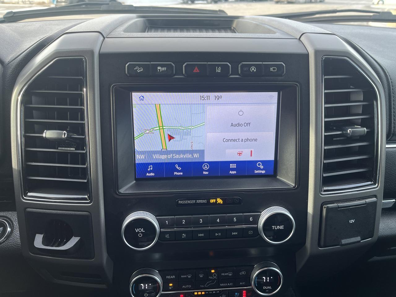 2021 Ford Expedition XLT FX-4 4WD CargoPkg w/360-DegreeRearCamera RemoteStart 2ndRowCaptainsChairs FordCo-Pilot360Assist Saukville WI
