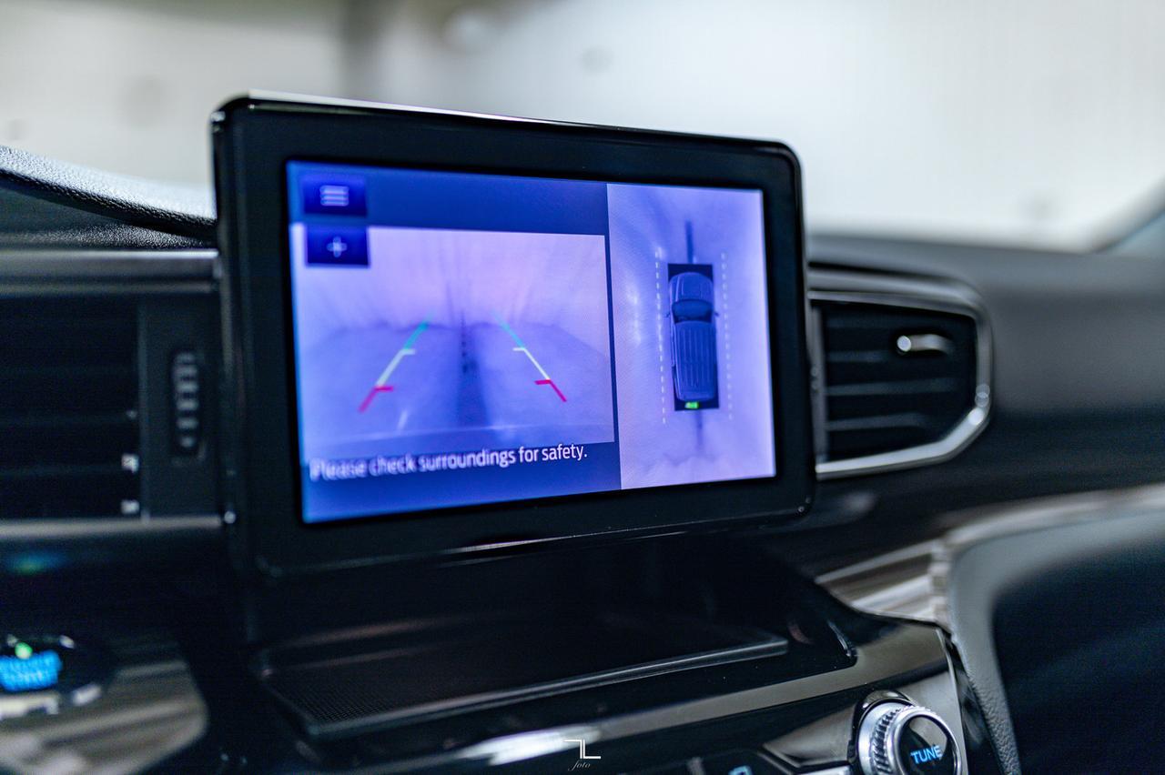 2021 Ford Explorer AWD Limited Leather Roof Nav BCam Red Deer AB