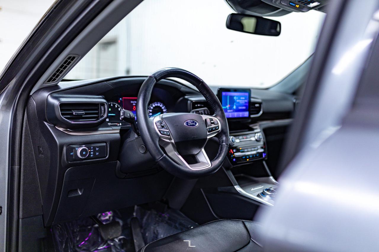 2021 Ford Explorer AWD Limited Leather Roof Nav BCam Red Deer AB