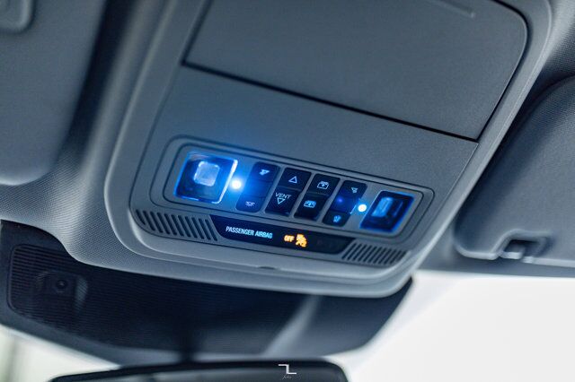 2021 Ford Explorer AWD Limited Leather Roof Nav BCam Red Deer AB