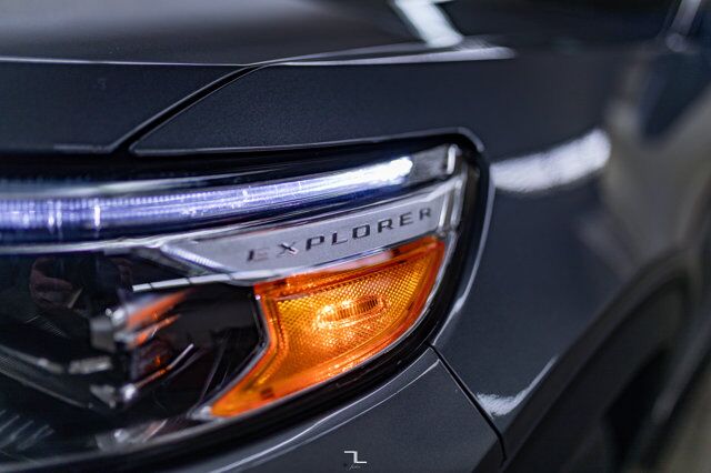 2021 Ford Explorer AWD Limited Leather Roof Nav BCam Red Deer AB