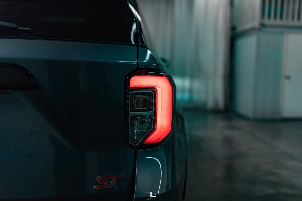 2021 Ford Explorer AWD ST Leather Roof Nav Red Deer AB