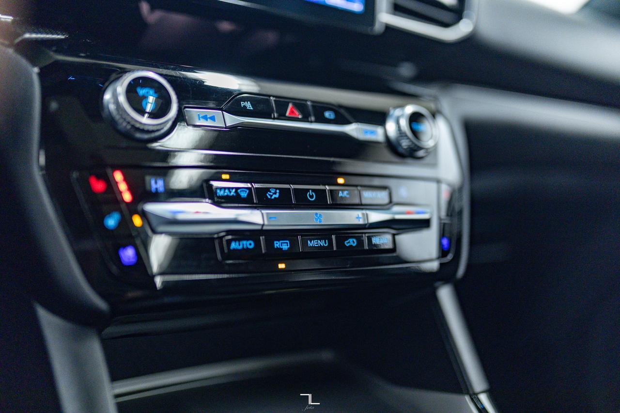 2021 Ford Explorer AWD ST Leather Roof Nav Red Deer AB