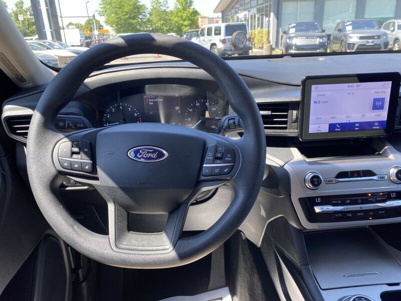 2021 Ford Explorer Base