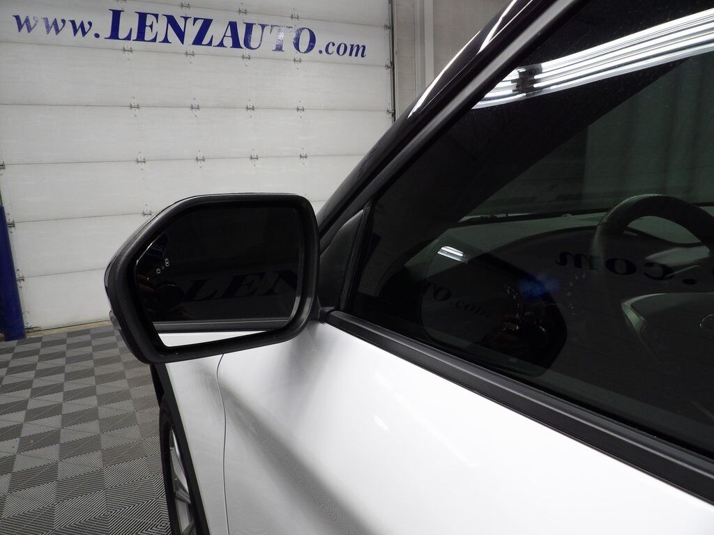 2021 Ford Explorer Limited 4WD 6 Passenger Fond du Lac WI