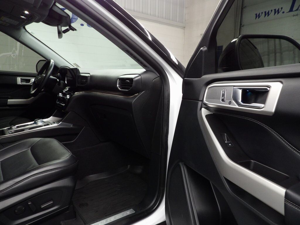 2021 Ford Explorer Limited 4WD 6 Passenger Fond du Lac WI
