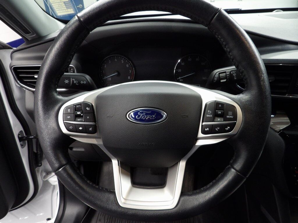 2021 Ford Explorer Limited 4WD 6 Passenger Fond du Lac WI