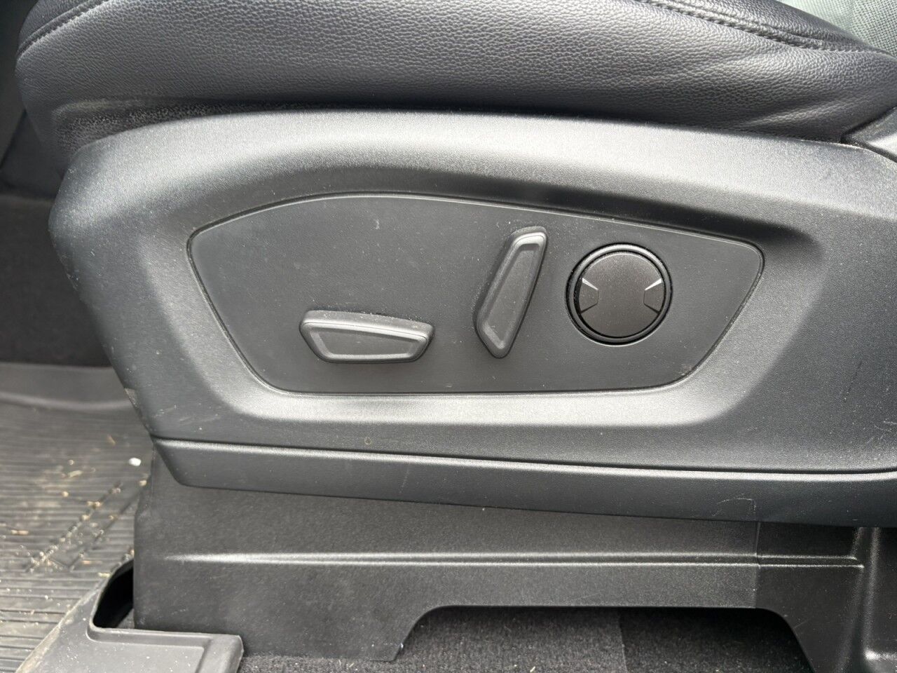 2021 Ford Explorer Limited Fitchburg MA