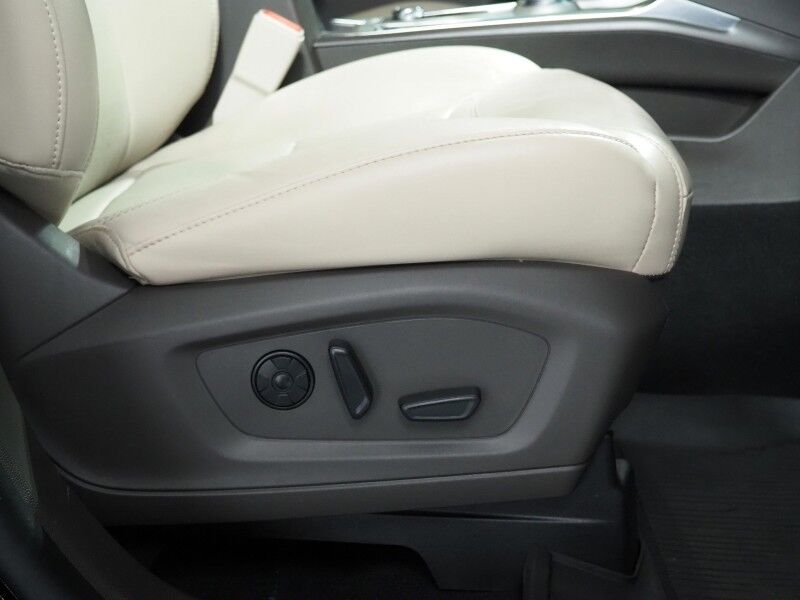 2021 Ford Explorer Platinum 4WD *NAVIGATION, ADAPTIVE CRUISE, SAFETY ALERTS, 360 CAMERAS, TWIN-PANEL MOONROOF, LEATHER, CLIMATE/MASSAGE SEATS, HEATED STEERING, 2ND ROW CAPTIAN'S, BANG & OLUFSEN, WIRELESS CHARGING, ANDROID & APPLE Round Rock TX