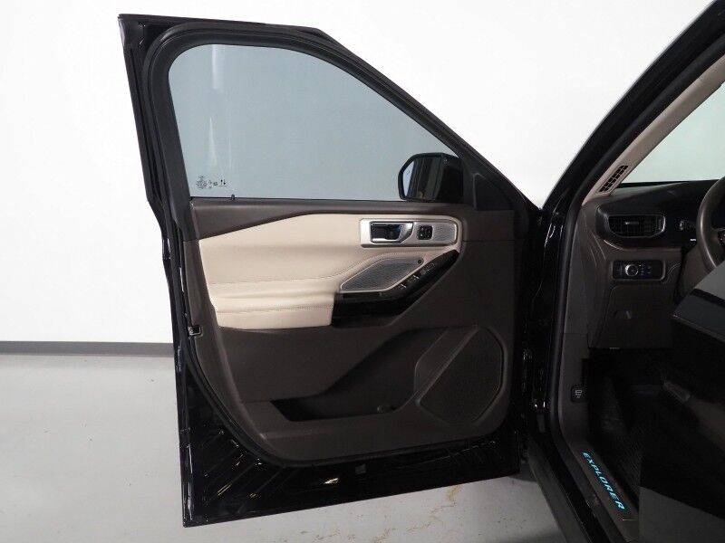 2021 Ford Explorer Platinum 4WD *NAVIGATION, ADAPTIVE CRUISE, SAFETY ALERTS, 360 CAMERAS, TWIN-PANEL MOONROOF, LEATHER, CLIMATE/MASSAGE SEATS, HEATED STEERING, 2ND ROW CAPTIAN'S, BANG & OLUFSEN, WIRELESS CHARGING, ANDROID & APPLE Round Rock TX