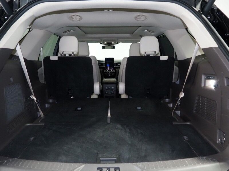 2021 Ford Explorer Platinum 4WD *NAVIGATION, ADAPTIVE CRUISE, SAFETY ALERTS, 360 CAMERAS, TWIN-PANEL MOONROOF, LEATHER, CLIMATE/MASSAGE SEATS, HEATED STEERING, 2ND ROW CAPTIAN'S, BANG & OLUFSEN, WIRELESS CHARGING, ANDROID & APPLE Round Rock TX