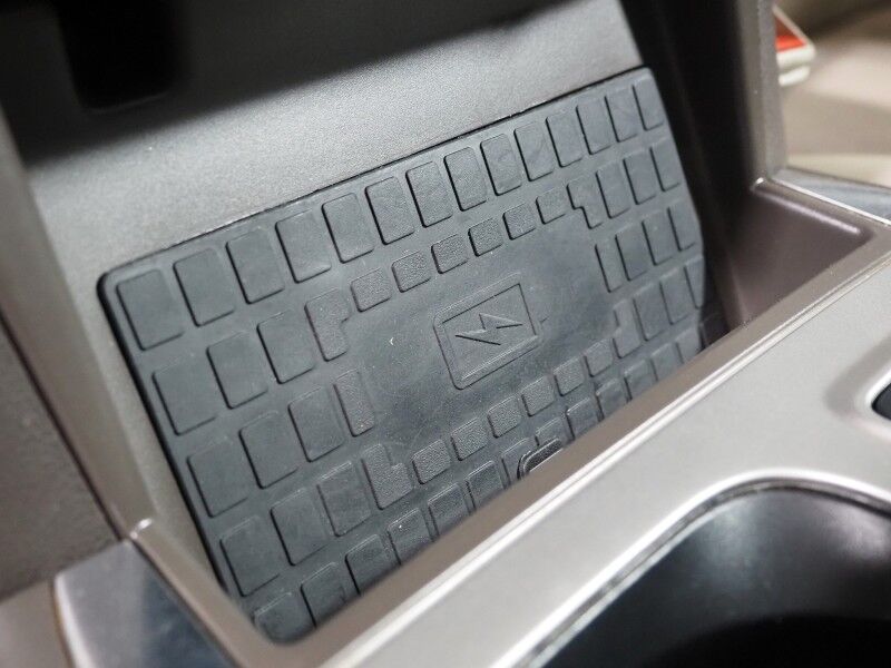 2021 Ford Explorer Platinum 4WD *NAVIGATION, ADAPTIVE CRUISE, SAFETY ALERTS, 360 CAMERAS, TWIN-PANEL MOONROOF, LEATHER, CLIMATE/MASSAGE SEATS, HEATED STEERING, 2ND ROW CAPTIAN'S, BANG & OLUFSEN, WIRELESS CHARGING, ANDROID & APPLE Round Rock TX