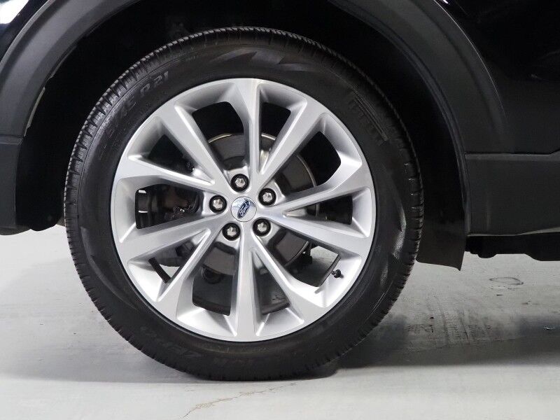 2021 Ford Explorer Platinum 4WD *NAVIGATION, ADAPTIVE CRUISE, SAFETY ALERTS, 360 CAMERAS, TWIN-PANEL MOONROOF, LEATHER, CLIMATE/MASSAGE SEATS, HEATED STEERING, 2ND ROW CAPTIAN'S, BANG & OLUFSEN, WIRELESS CHARGING, ANDROID & APPLE Round Rock TX