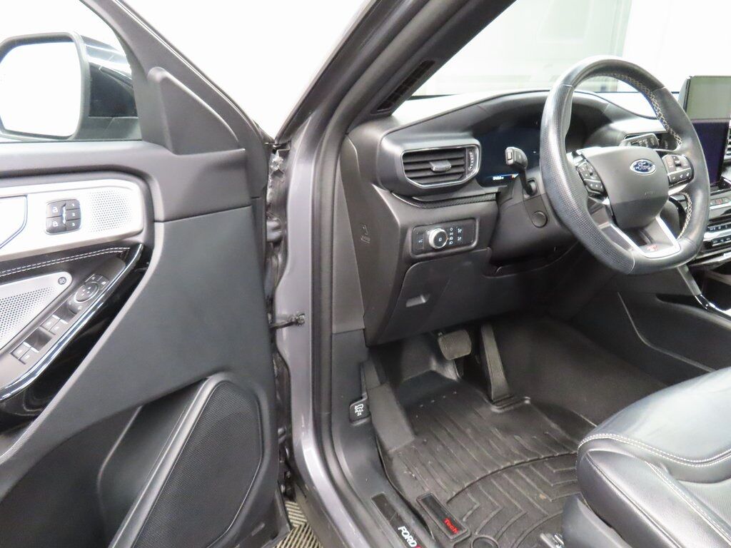 2021 Ford Explorer ST 4WD 6 Passenger Fond du Lac WI