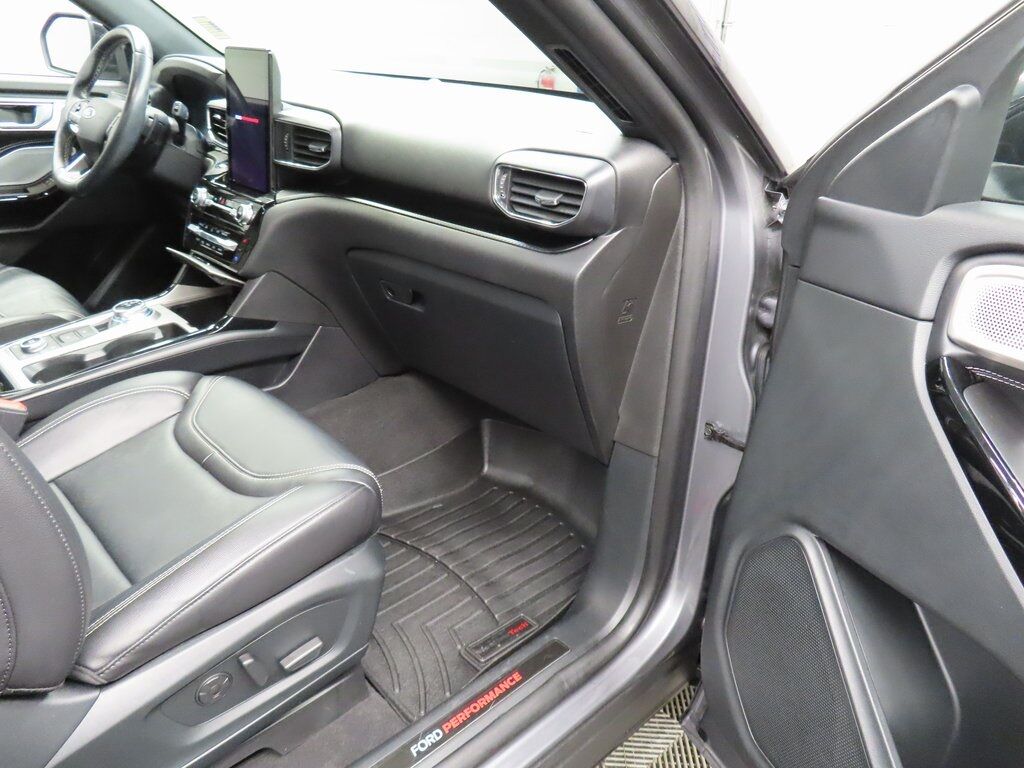 2021 Ford Explorer ST 4WD 6 Passenger Fond du Lac WI